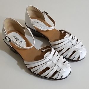 Softspots White Leather Sandals 6.5 New